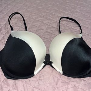 Victoria’s Secret push up bra